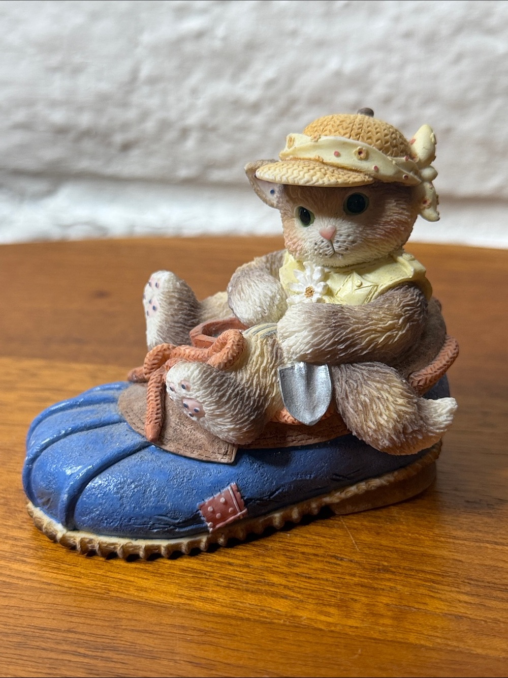 Vintage 1997 Enesco Calico Kittens Figurine “You’re Good For My Sole”
